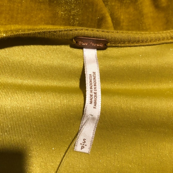 Free People Hold Me Puff Sleeve Velvet Top In Glistening Gold. NWT! Sz S - Picture 8 of 10